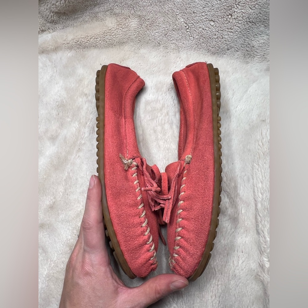Minnetonka flats Size 9 - Picture 4 of 5